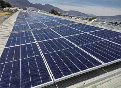 Paneles solares interconectados